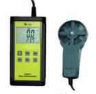 TPI-556轉(zhuǎn)輪式記憶風(fēng)速計(jì). 顯示：雙數(shù)字LCD.測(cè)量：風(fēng)速：m/s，Km/h，ft/min，Knots，mile/s.溫度：℃，℉.風(fēng)量：CFM立方英尺每分鐘，CMM立方米每分鐘.量程：a.風(fēng)速：0.4~30m/s（傳感器：低阻力滾珠軸承風(fēng)扇）.溫度：-20~80℃  （傳感器：精密熱敏電阻）.風(fēng)量：0~999900CMM及CFM

