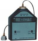 AWA5933 型振動儀,應(yīng)用于各種機(jī)器振動測量。傳感器：壓電加速度計(jì)，電荷靈敏度約 3pC/m.s2；頻率范圍：10Hz～5000Hz；重量：約20g.頻率范圍：10Hz～1000Hz.測量范圍：振動加速度a: 0.01～199.9 m/s2,振動烈度Sev:0.01～199.9 mm/s,振幅s: 0.1～1999 μm.顯示器：3? 位 LCD
