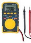 數(shù)字萬用表 DT-111 具備8大功能，包括直流電壓，交流電壓，電阻，電容，頻率，占空比，短路測試和二極管測試，以及數(shù)據(jù)保持等相關(guān)功能;4000位數(shù)字液晶顯示屏;操作簡單，數(shù)據(jù)保持和最大值保持功能.