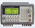 EE1411A型合成(DDS)函數(shù)信號(hào)發(fā)生器 0.01Hz～3MHz 分辨率：0.01Hz 穩(wěn)定度：1ppm 所有標(biāo)準(zhǔn)函數(shù)波形 點(diǎn)頻、掃頻、調(diào)幅、調(diào)頻、TTL/CMOS 電平：1mVp-p～10Vp-p 失真：＜0.1% 波沿：≤30ns

